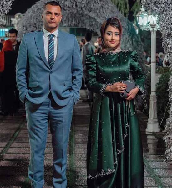 عکس عاطفه در نیسان آبی ۲