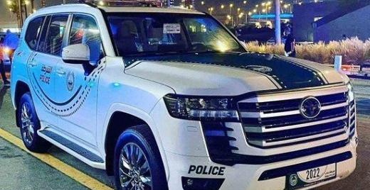 عکس تویوتا لندکروز ماشین