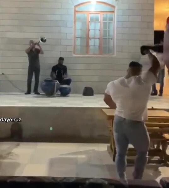عکس رقص هادی چوپان