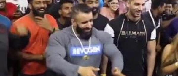 عکس رقص هادی چوپان