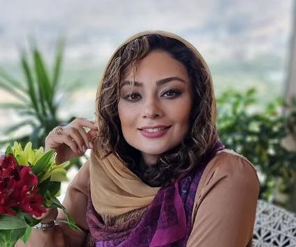 عکس زری در فیلم نیسان آبی