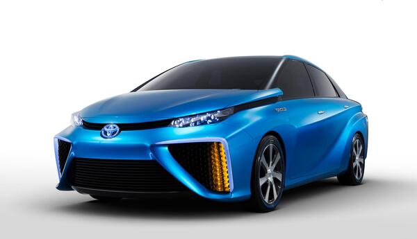 عکس هایی از ماشین تویوتا کمری