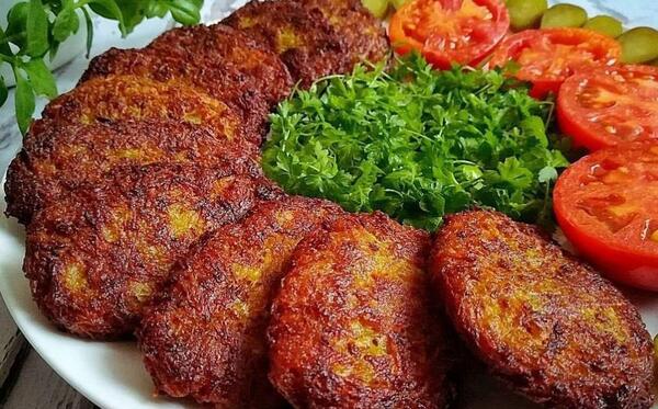 عکس گاو غذا