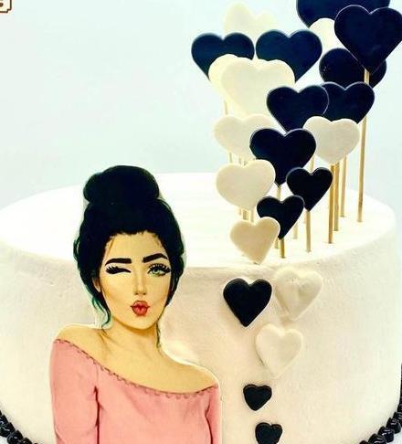 عکس کیک تولد دخترانه فانتزی دو طبقه