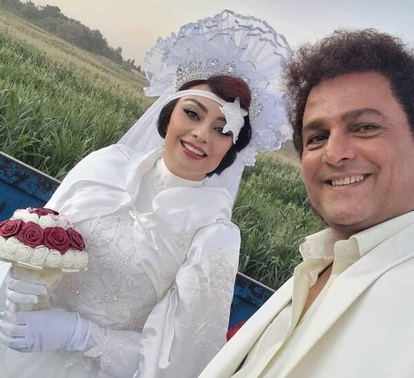 عکس زری در نیسان آبی