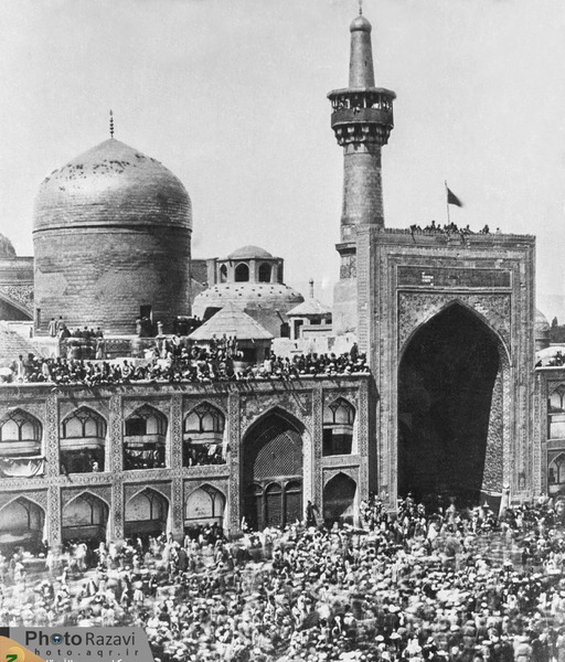 عکس حرم امام رضا سیاه سفید