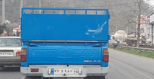 عکس پشت نیسان آبی