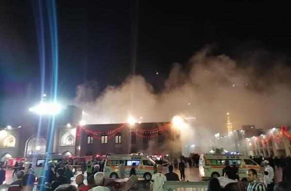 عکس حرم مطهر امام رضا در لحظه نماز جماعت