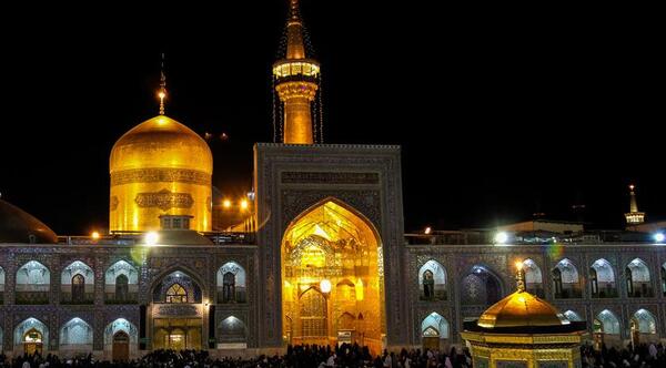 عکس حرم مطهر امام رضا در لحظه نماز جماعت
