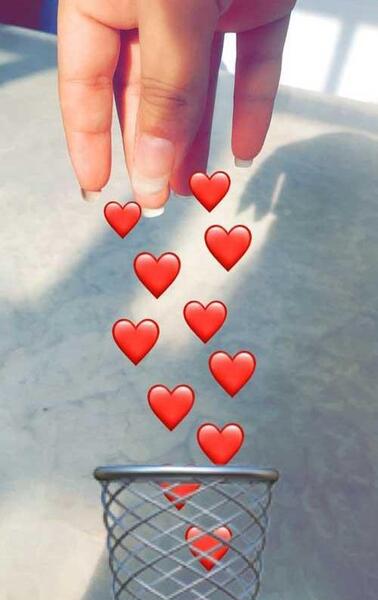 عکس قلب شکسته برای استوری