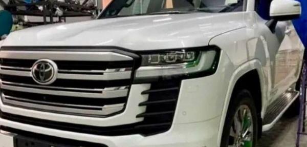عکس های ماشین تویوتا لندکروز