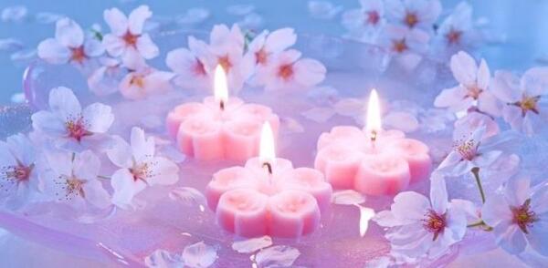 عکس گل در آب برای پروفایل