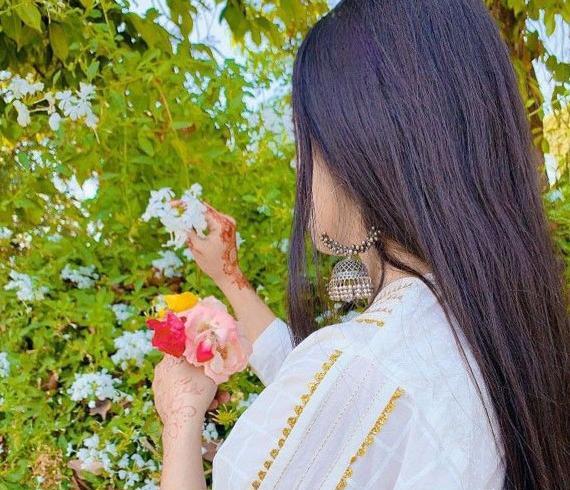 عکس فیک دخترونه برای پروفایل شاد