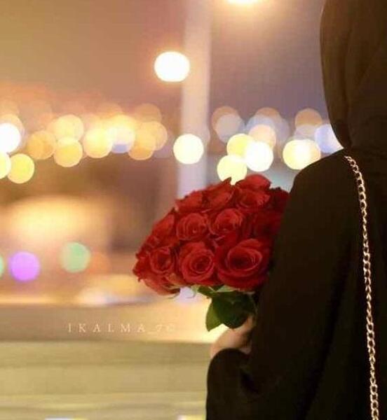 فانتزی عکس دختر با گل برای پروفایل