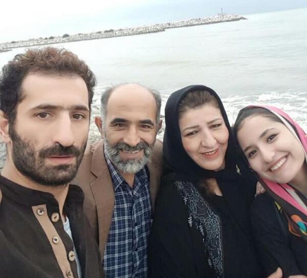 عکس ایمان صفا در نیسان آبی