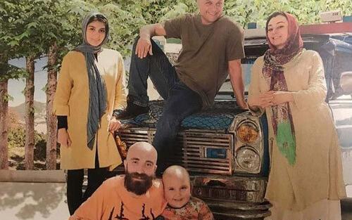 عکس واقعی عاطفه در نیسان آبی