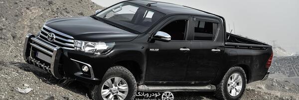 عکس تویوتا طلایی