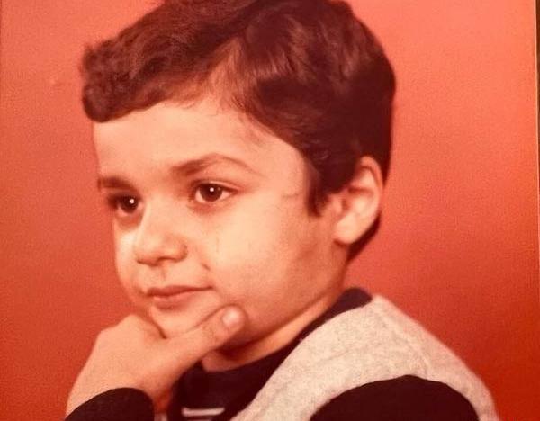 عکس سعید در نیسان آبی