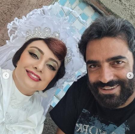 عکس یکتا ناصر در نیسان آبی