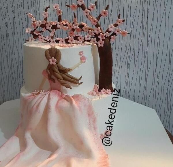 عکس کیک تولد دخترانه فصل بهار