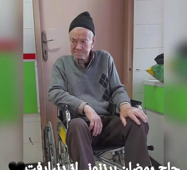 عکس اشرف توی نیسان آبی