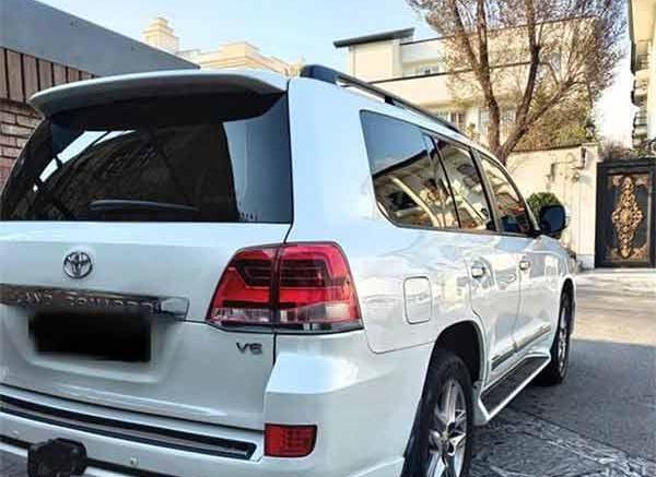 دانلود عکس تویوتا لندکروز