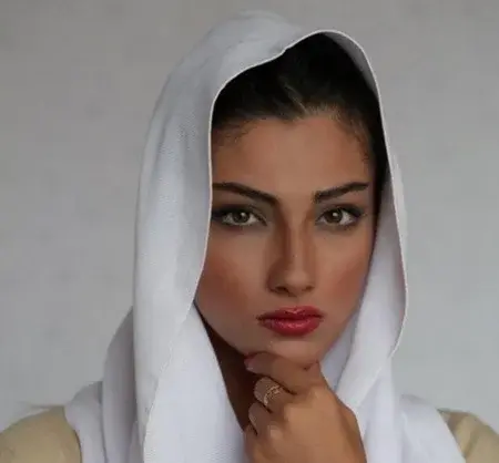 عکس بدون گریم محیا دهقانی