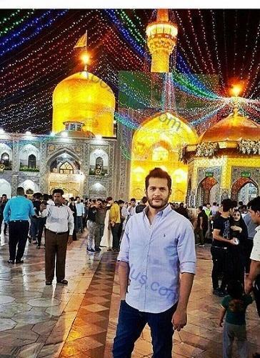 ژست عکس در حرم امام رضا پسرانه