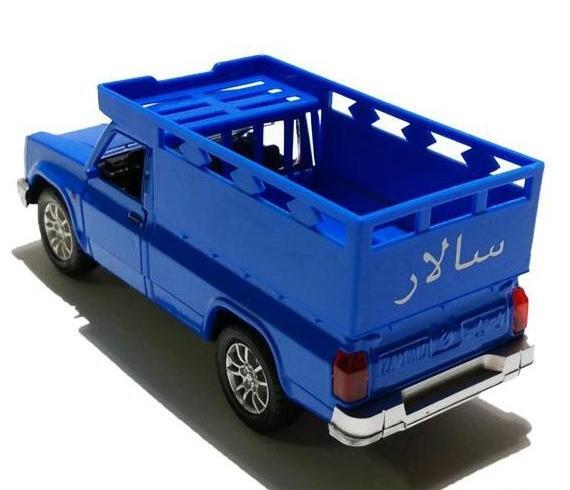 عکس نیسان آبی اسباب بازی بزرگ