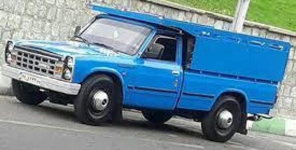 عکس نیسان آبی با بار