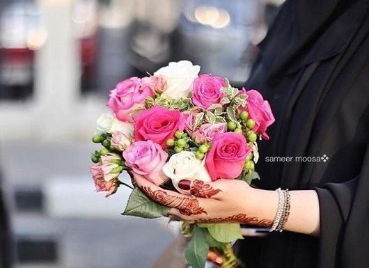 لاکچری باکلاس عکس دختر با گل برای پروفایل
