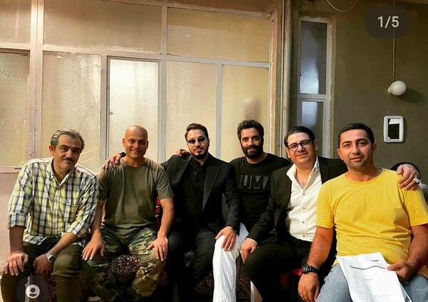 عکس حسین یاری در نیسان آبی
