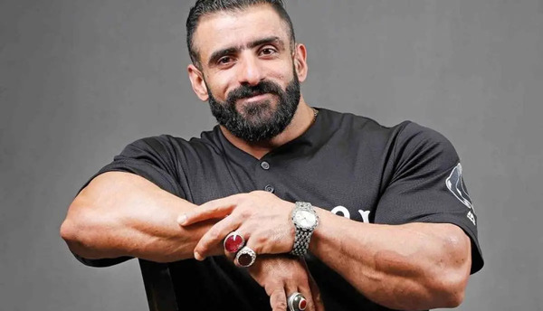 عکس هادی چوپان و خانواده اش