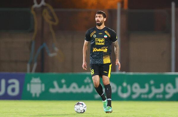 عکس هادی چوپان از پشت
