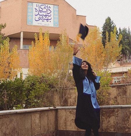 عکس نیکی میربها در نیسان ابی