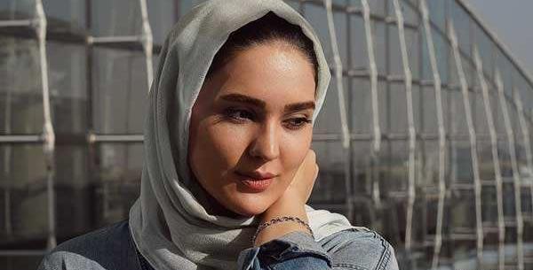عکس نیکی میربها در نیسان ابی