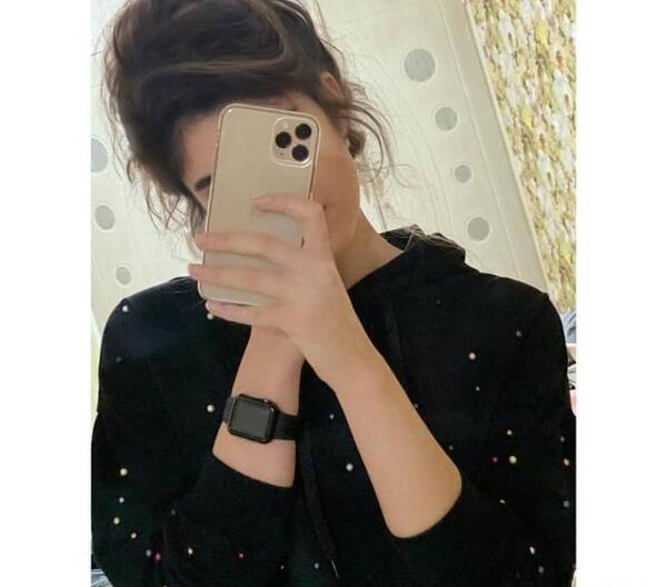 عکس پروفایل دخترونه خفن لاتی با گوشی