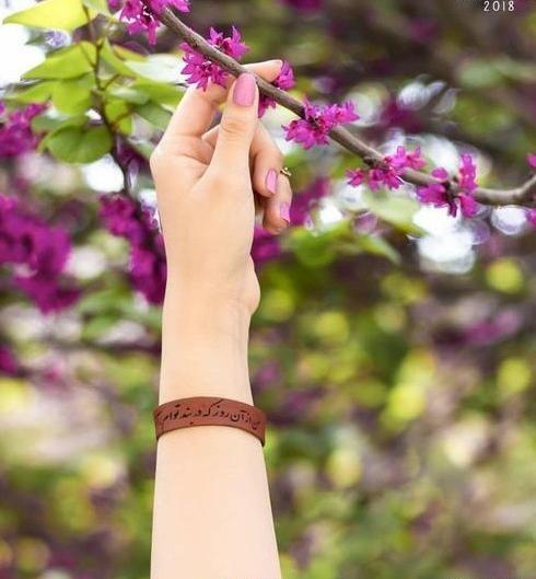 عکس پروفایل دخترونه شاد طبیعی