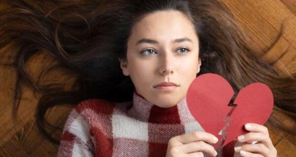 دل کسیو عکس قلب شکسته واقعی