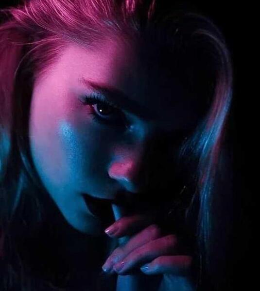 عکس پروفایل دخترونه لاتی با سیگار