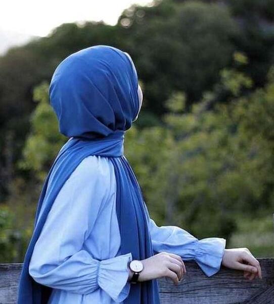 عکس پروفایل دختر لاکچری از پشت سر