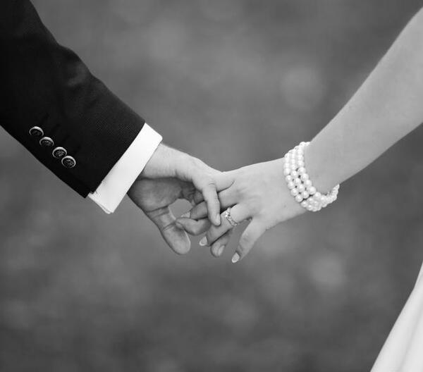 عکس پروفایل دخترونه حلقه نامزدی