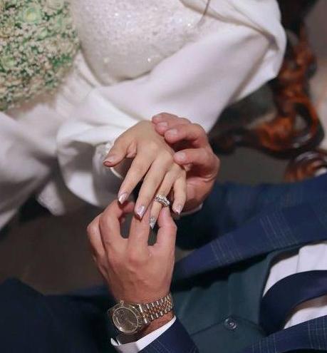 عکس پروفایل دخترونه حلقه نامزدی