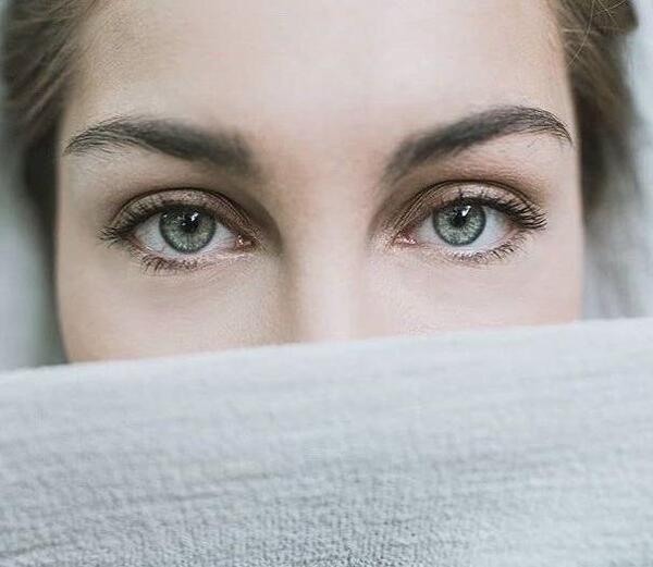 عکس پروفایل چشم درار