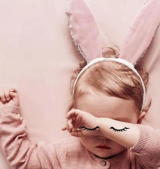 عکس پروفایل دختر بچه ناراحت