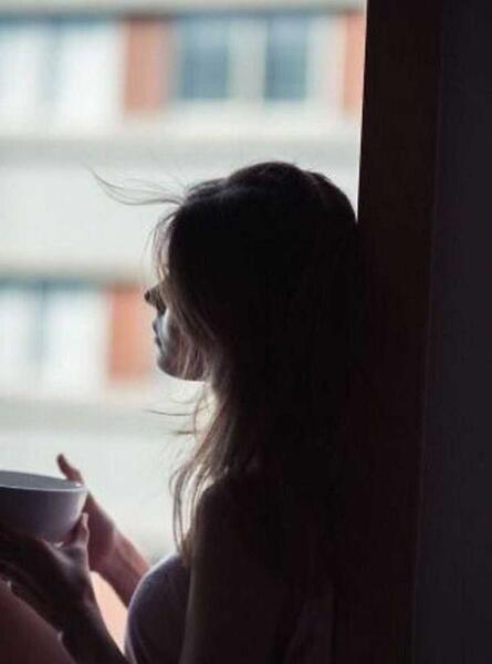 عکس پروفایل تنهایی زنانه