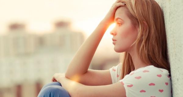 عکس پروفایل تنهایی یک زن