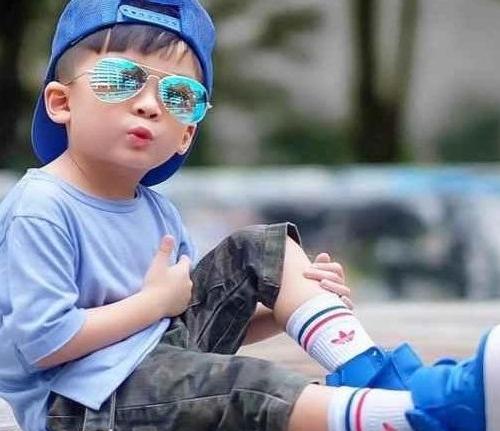 عکس پروفایل بچه گانه پسر با متن