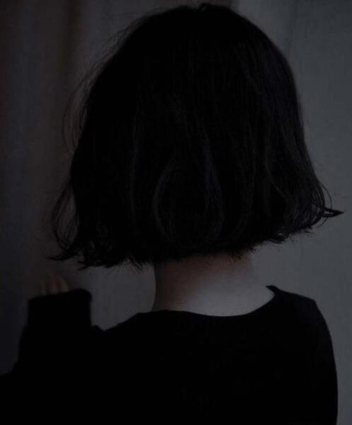 عکس پروفایل غمگین دخترانه فیک