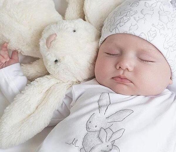 عکس پروفایل نوزاد پسر تازه متولد شده